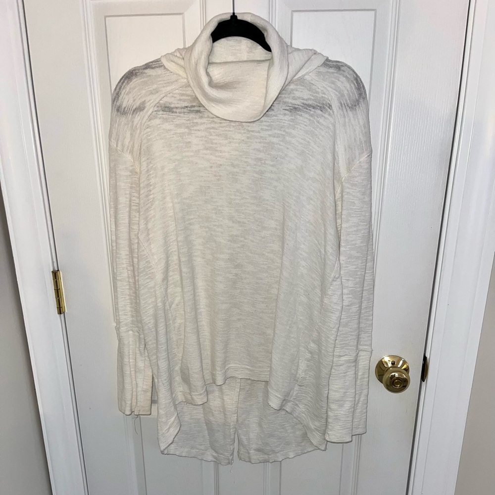 Free people, large, white